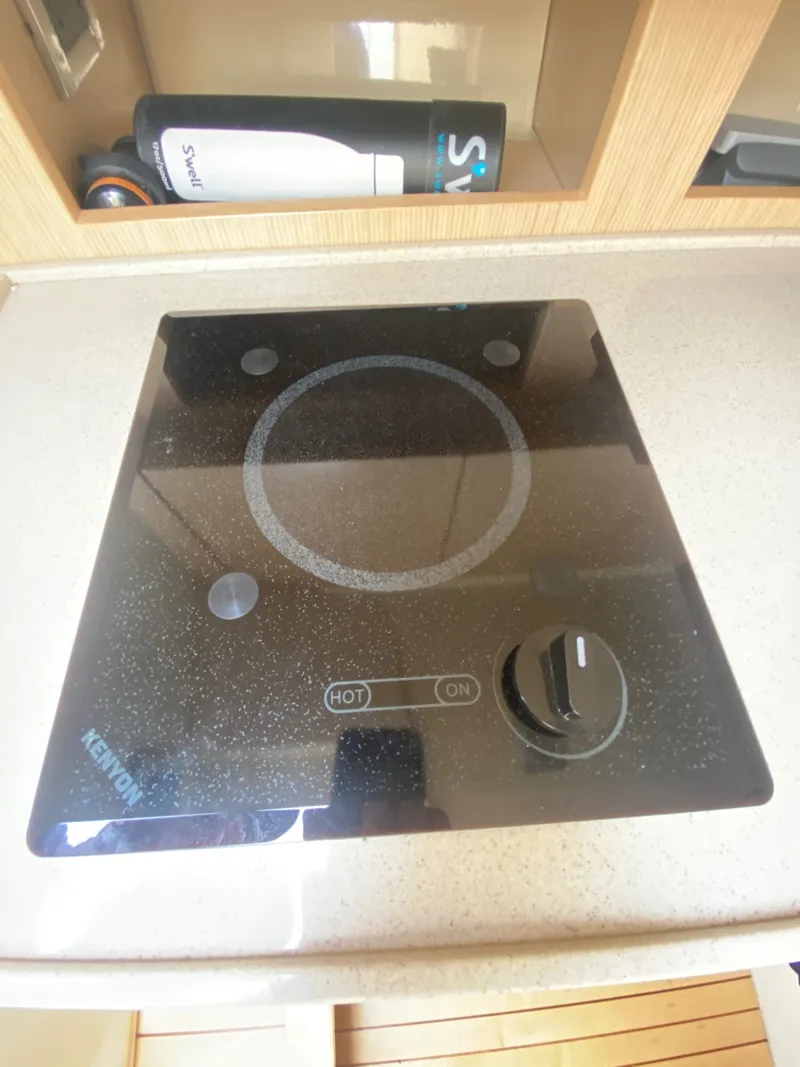 Slide: The Image of Chris-Craft Corsair 34 2018 - 1679723