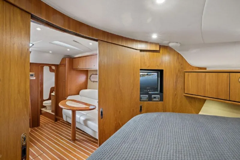 Slide: The Image of Tiara 3900 Sovran 2008 - 1680696