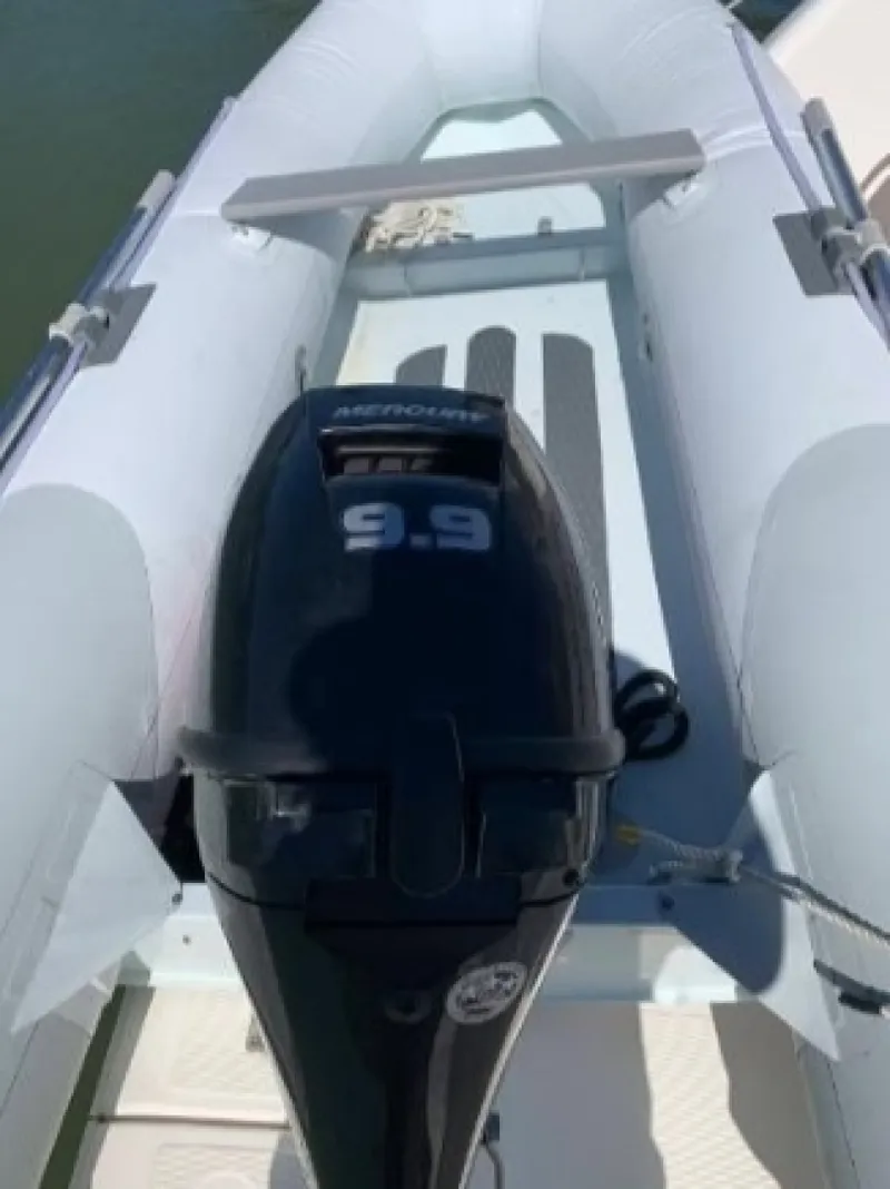 Slide: The Image of Tiara 3900 Sovran 2008 - 1680670