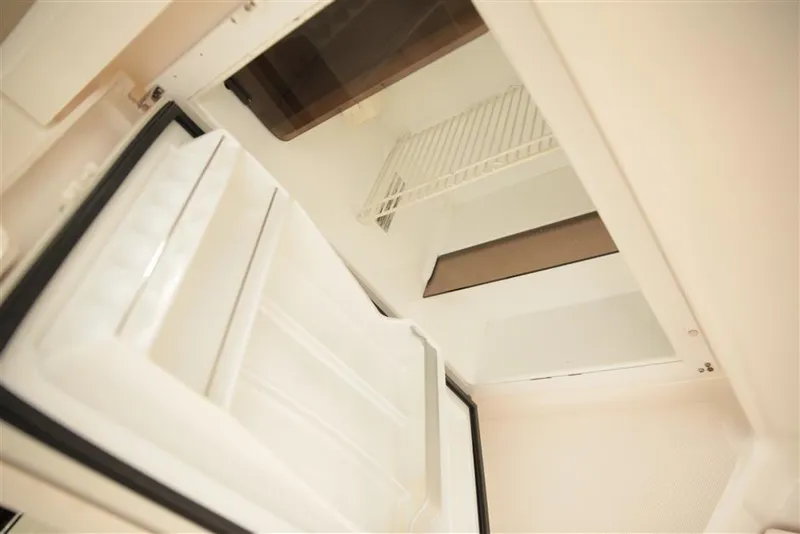 Slide: The Image of Tiara 3900 Sovran 2008 - 1680677