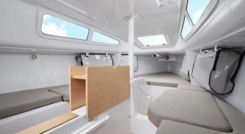 Slide: The Image of Beneteau First 24 Interior - 1696138