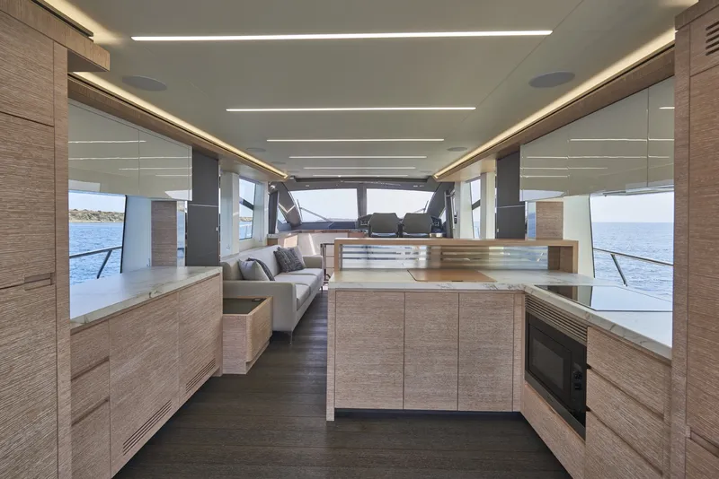 Slide: The Image of Astondoa 66 Flybridge 2021 - 1696849