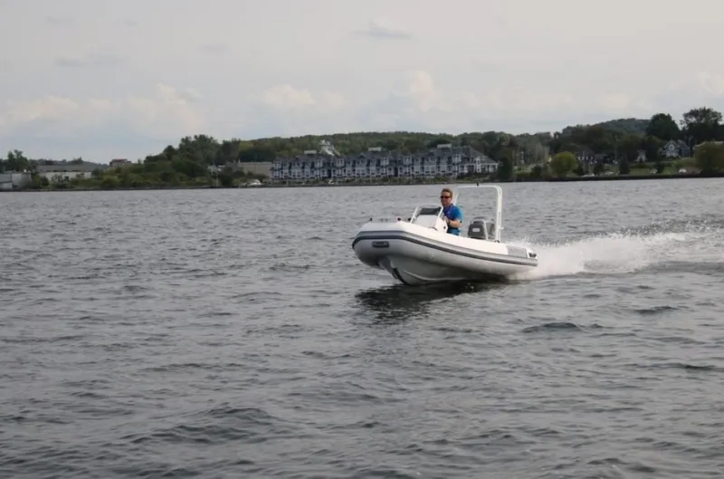 Slide: The Image of Highfield 390 DL 2022 - 1697505