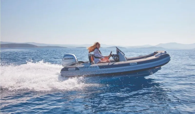 Slide: The Image of Highfield 390 DL 2022 - 1697506