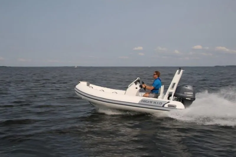 Slide: The Image of Highfield 390 DL 2022 - 1697507