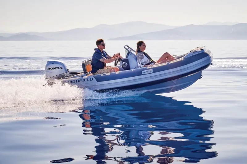 Slide: The Image of Highfield 460 DL 2022 - 1697526