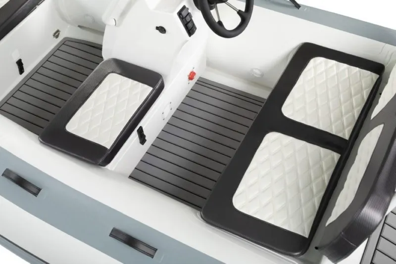 Slide: The Image of Highfield Classic 360 Deluxe 2022 - 1697655