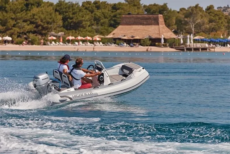 Slide: The Image of Highfield 380 Deluxe 2022 - 1697663