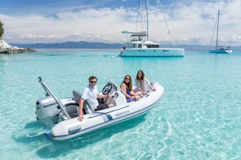 Slide: The Image of Highfield Ocean Master 390 2022 - 1699479