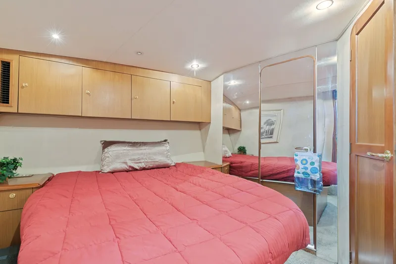 Slide: The Image of Ocean Yachts 52 SS 2001 - 1702035