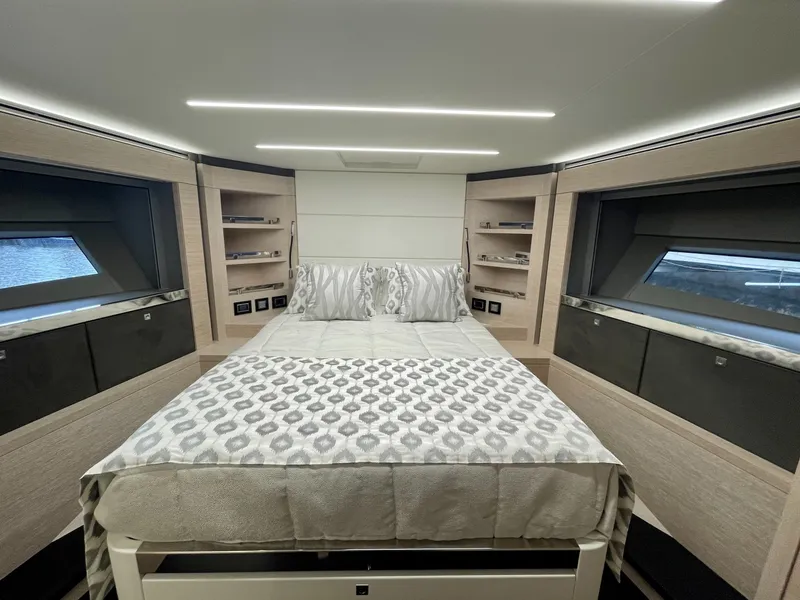 Slide: The Image of Astondoa 66 Flybridge 2021 - 1709235