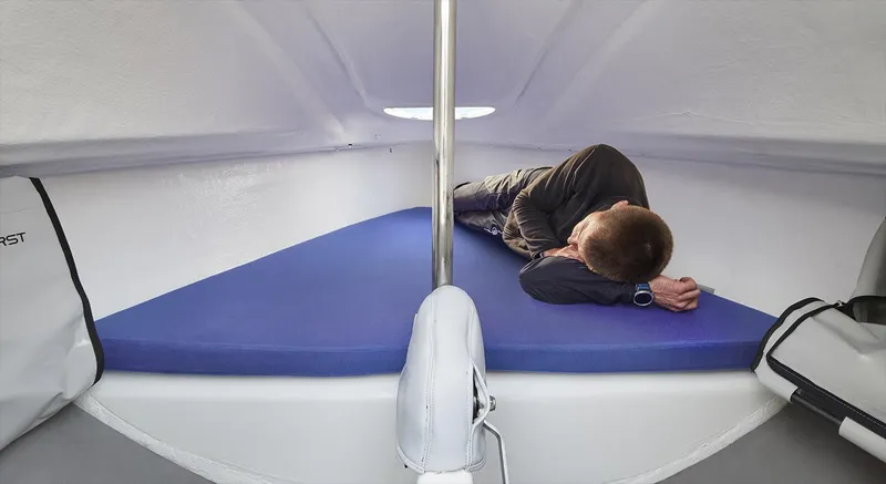 Slide: The Image of Beneteau FIRST 18 SE interior II Comfort Below - 1709216