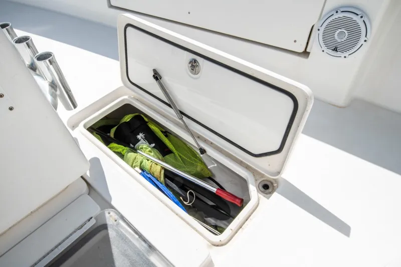 Slide: The Image of Invincible 42CC 2011 - 1718960