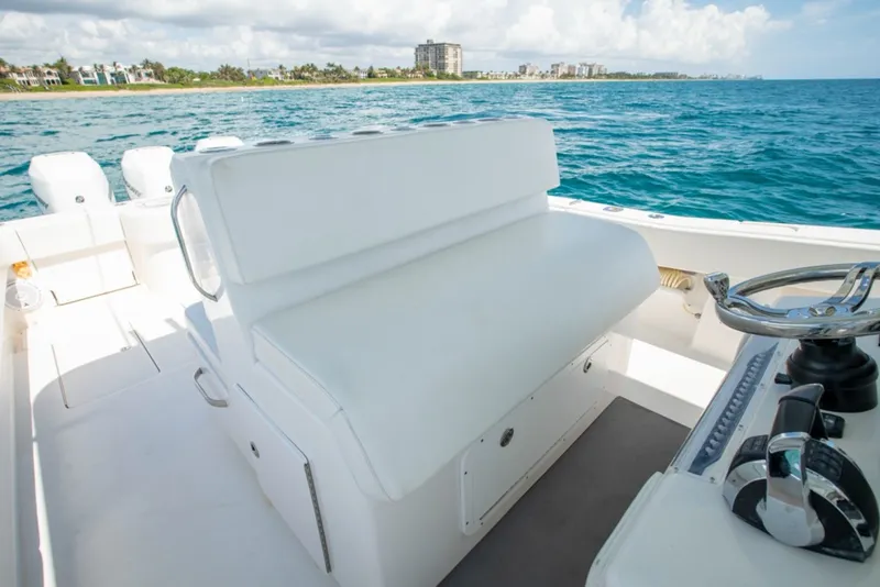 Slide: The Image of Invincible 42CC 2011 - 1718935