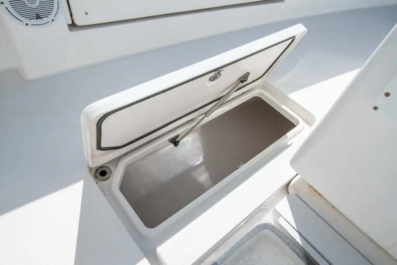 Slide: The Image of Invincible 42CC 2011 - 1718961