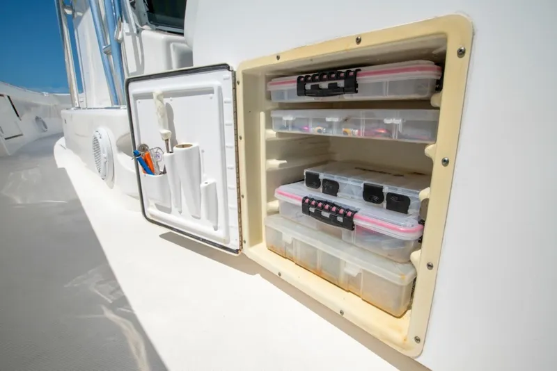 Slide: The Image of Invincible 42CC 2011 - 1718973