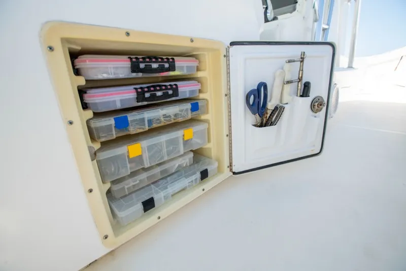 Slide: The Image of Invincible 42CC 2011 - 1718974