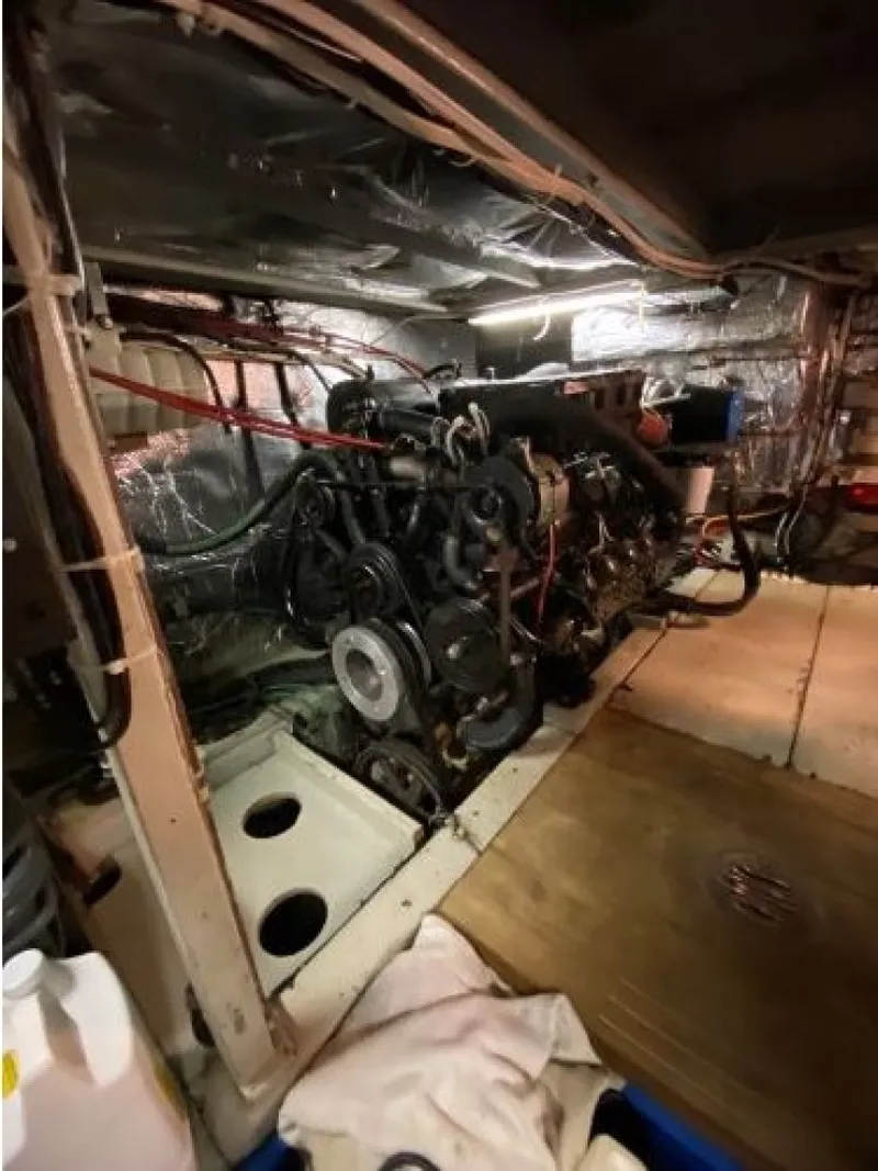 Slide: The Image of Tollycraft Aft Cabin 1983 - 1733110