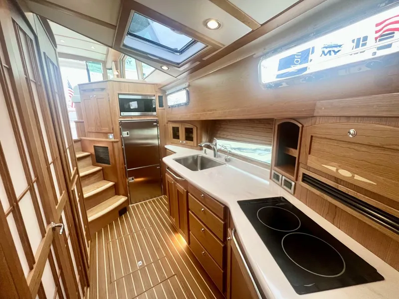 Slide: The Image of Sabre 48 Salon Express 2025 - 4958242