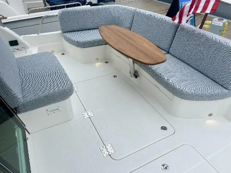 Slide: The Image of Sabre 48 Salon Express 2025 - 4958257