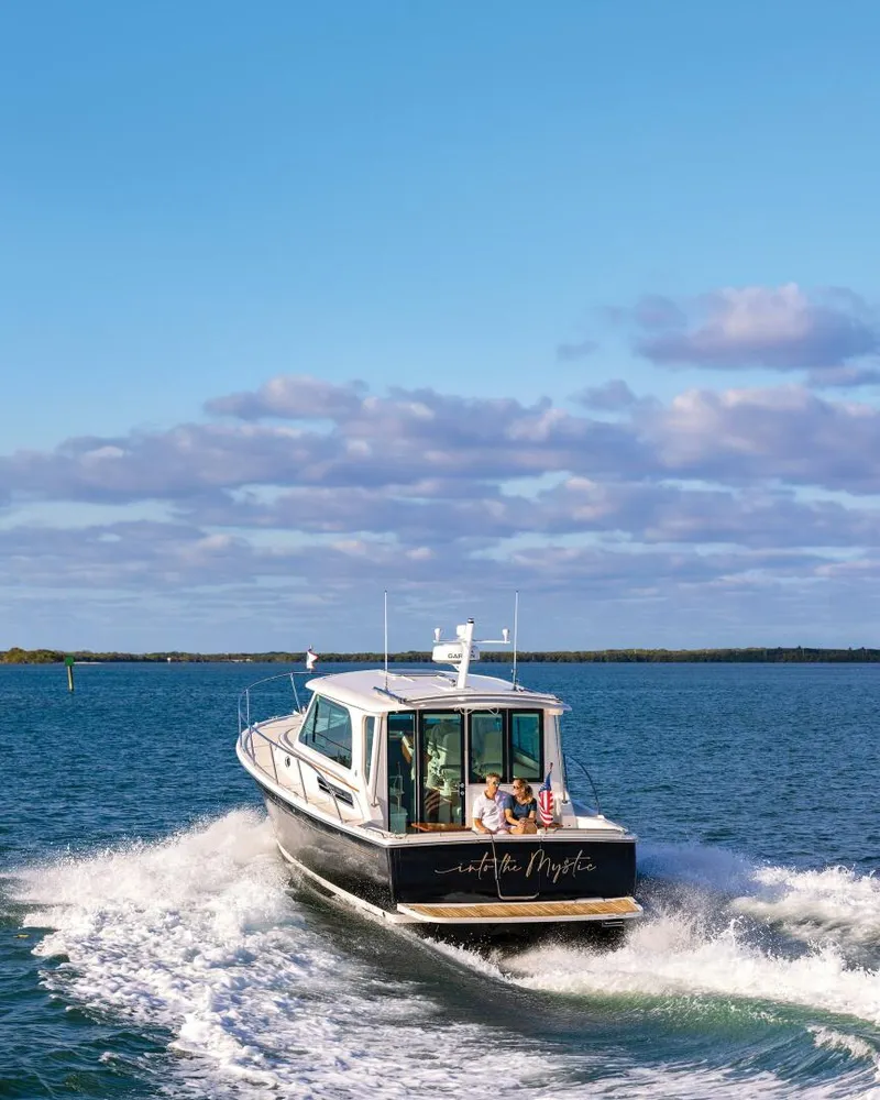 Slide: The Image of Back Cove 372 Express 2027 - 3992135