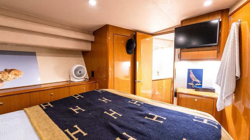 Slide: The Image of Viking 52 Convertible 2002 - 5803825