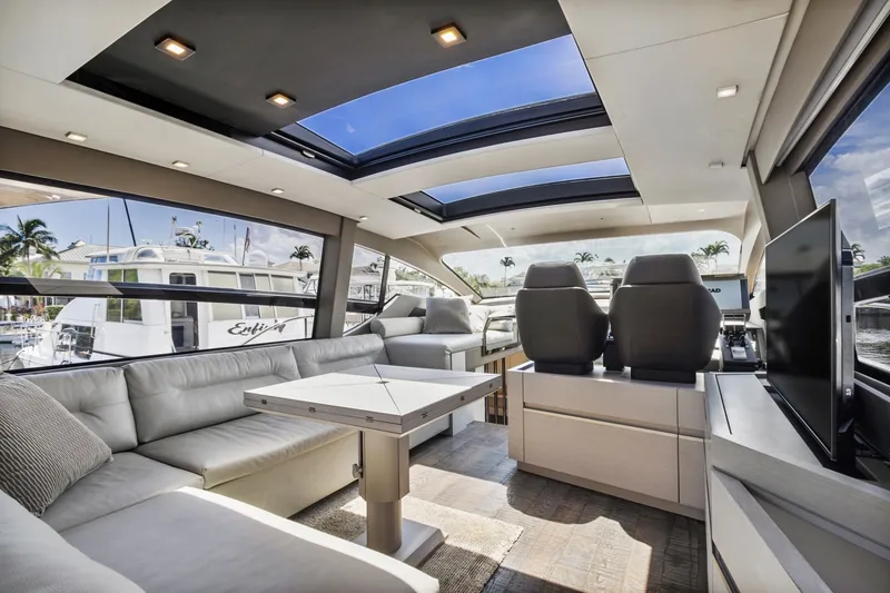 Slide: The Image of Pershing 7X 2020 - 1744552