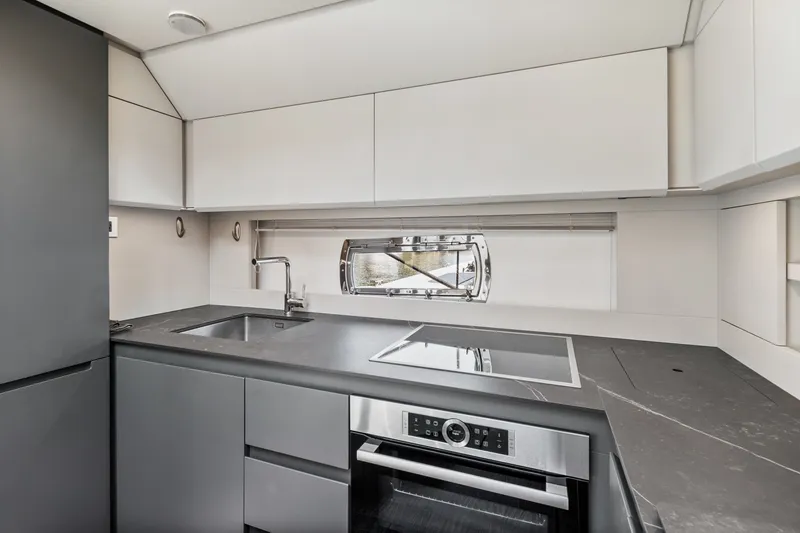 Slide: The Image of Pershing 7X 2020 - 1744573