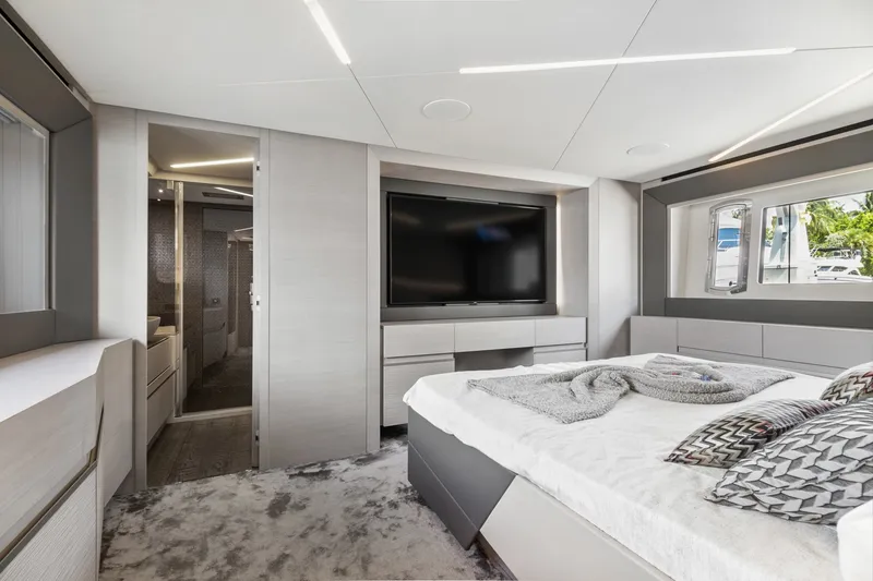 Slide: The Image of Pershing 7X 2020 - 1744575