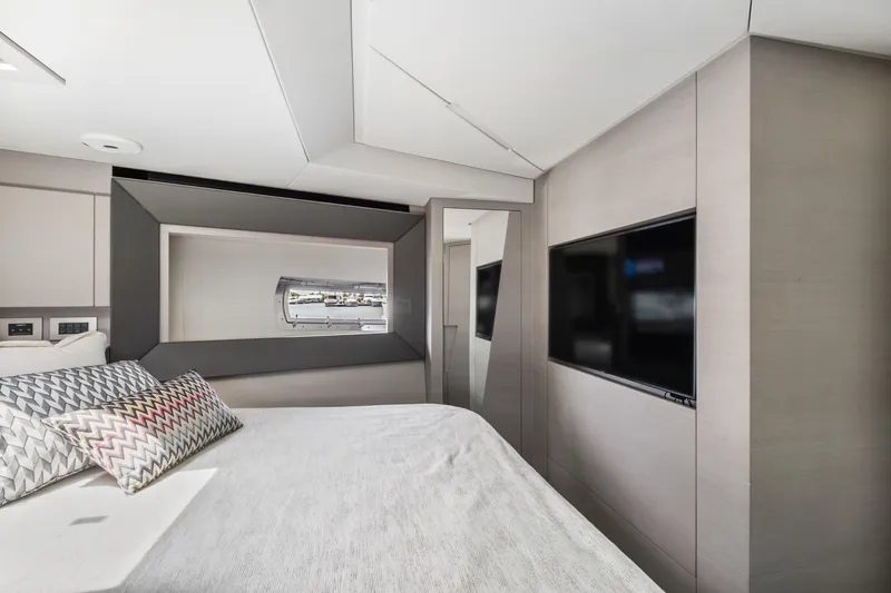 Slide: The Image of Pershing 7X 2020 - 1744579