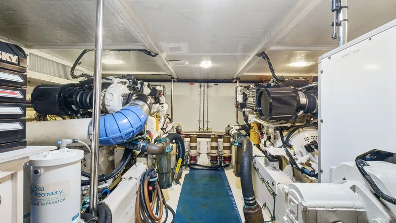 Slide: The Image of Pacific Mariner 65 Motoryacht 2000 - 1746483