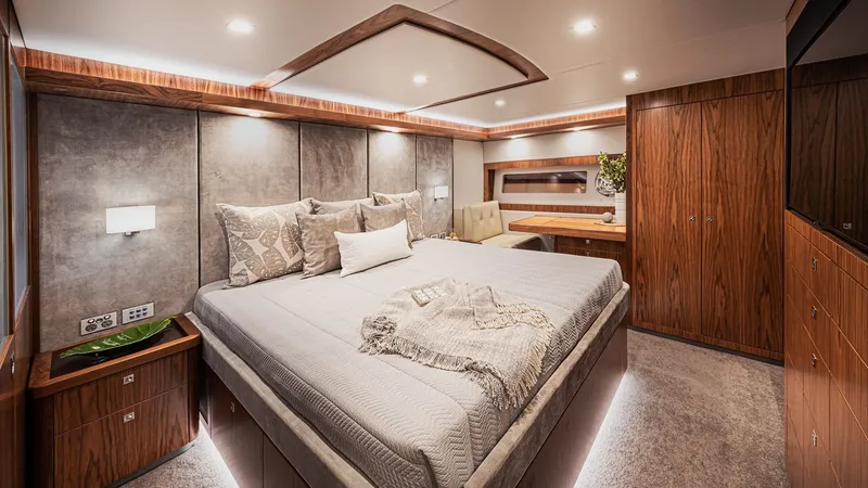 Slide: The Image of Riviera 68 Sports Motor Yacht 2027 - 1750171