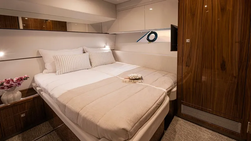 Slide: The Image of 024 Riviera 64 SMY SII Port Stateroom - 5755538