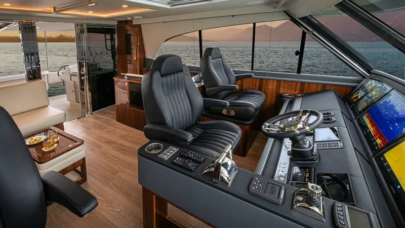 Slide: The Image of 027 Riviera 64 SMY SII Flybridge - 5755535