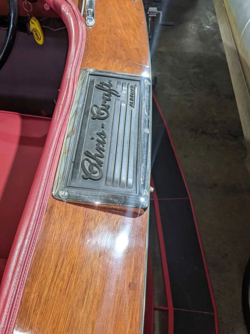 Slide: The Image of Chris-Craft Runabout Deluxe 1937 - 1751914