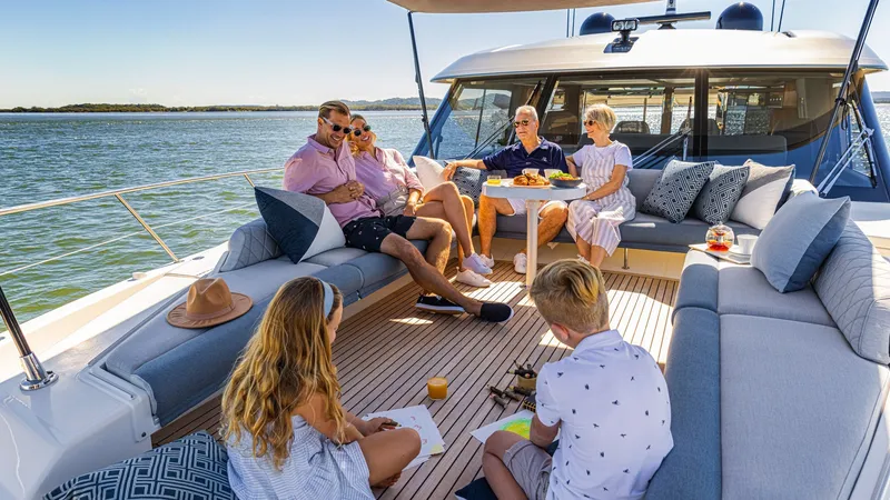 Slide: The Image of Riviera 645 SUV 2026 - 1754683