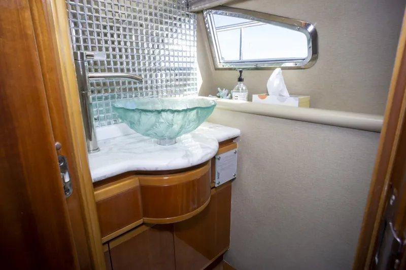 Slide: The Image of Ferretti Custom Line 94 2000 - 1755188