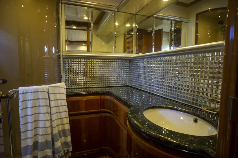 Slide: The Image of Ferretti Custom Line 94 2000 - 1755196