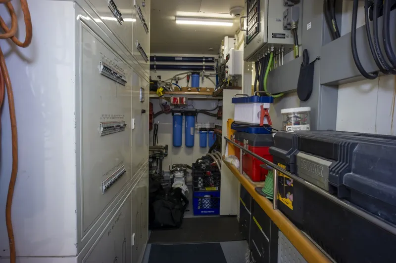 Slide: The Image of Ferretti Custom Line 94 2000 - 1755228