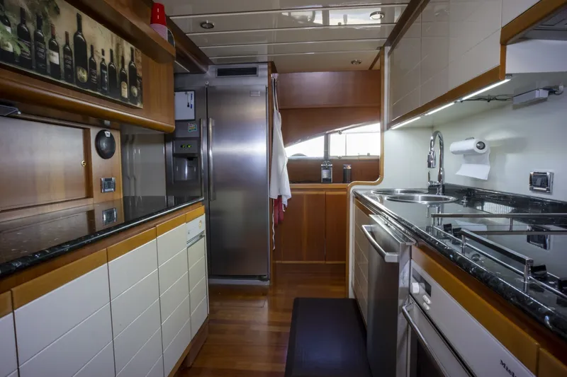 Slide: The Image of Ferretti Yachts Custom Line 94 2000 - 1755181