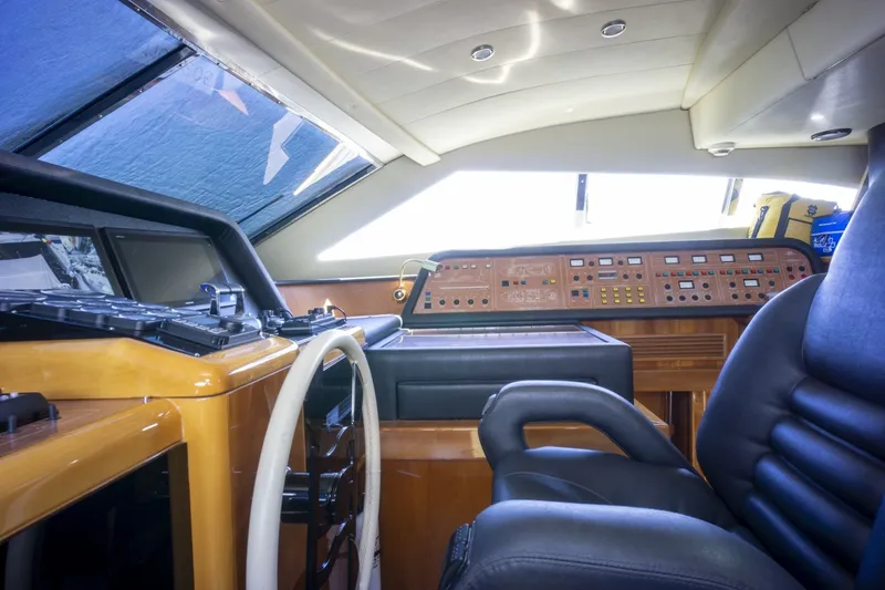 Slide: The Image of Ferretti Yachts Custom Line 94 2000 - 1755208