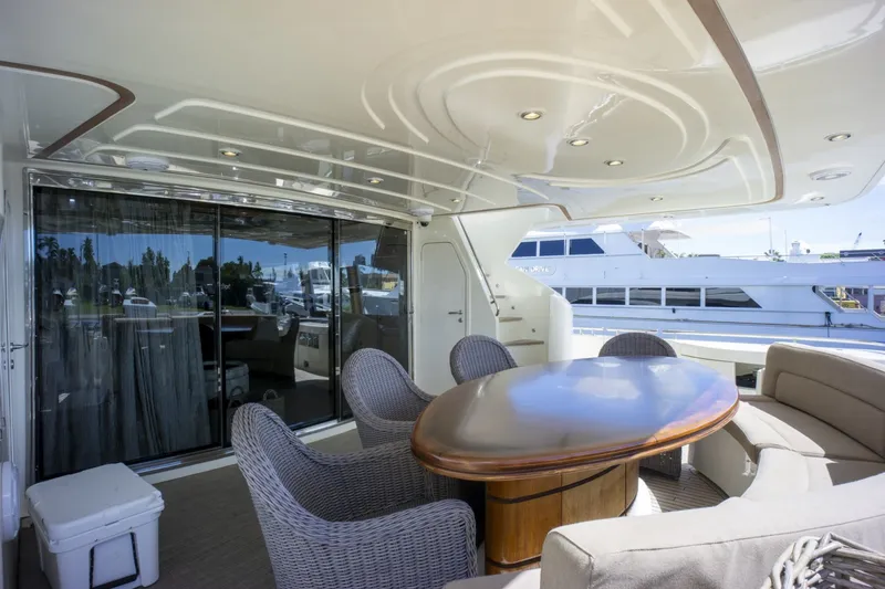 Slide: The Image of Ferretti Yachts Custom Line 94 2000 - 1755213