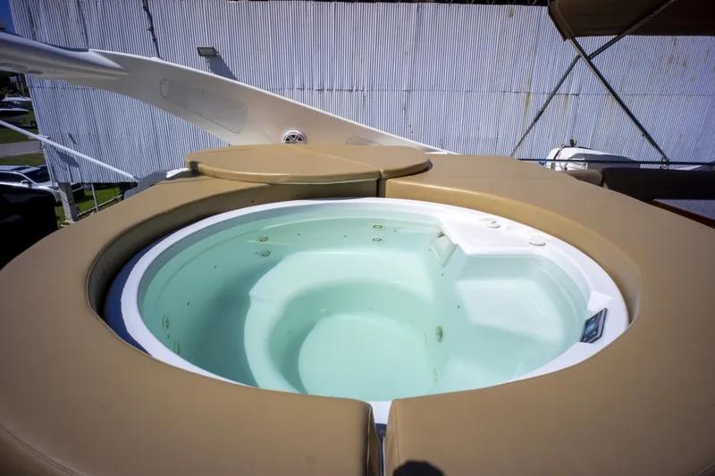 Slide: The Image of Ferretti Yachts Custom Line 94 2000 - 1755222