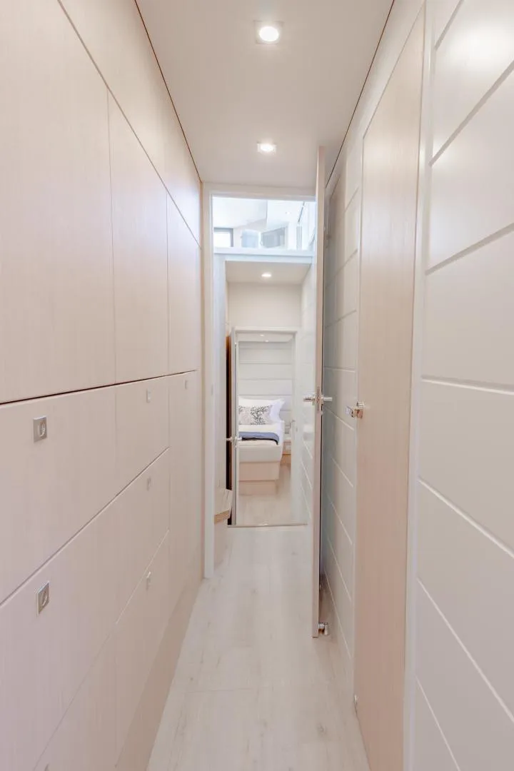 Slide: The Image of Two Oceans 555 2024 - 3598779