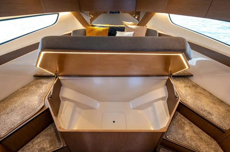Slide: The Image of Beneteau Antares 11 2026 - 4693259