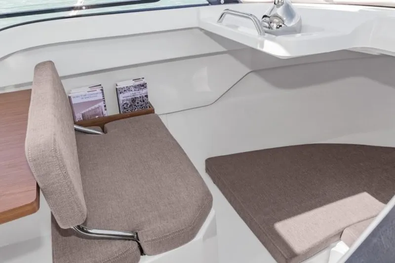 Slide: The Image of Beneteau Antares 7 2026 - 1793943