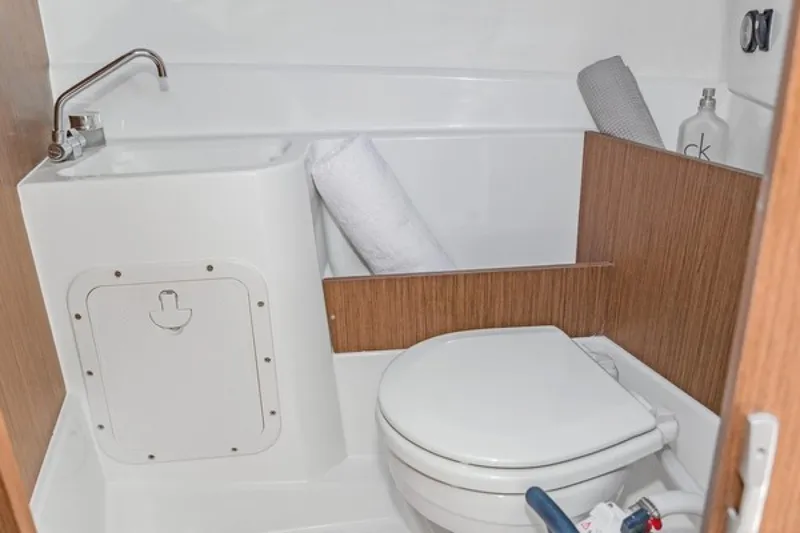 Slide: The Image of Beneteau Antares 7 2026 - 1793944