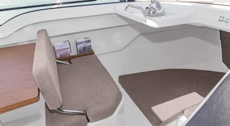 Slide: The Image of Beneteau Antares 7 2026 - 1793974