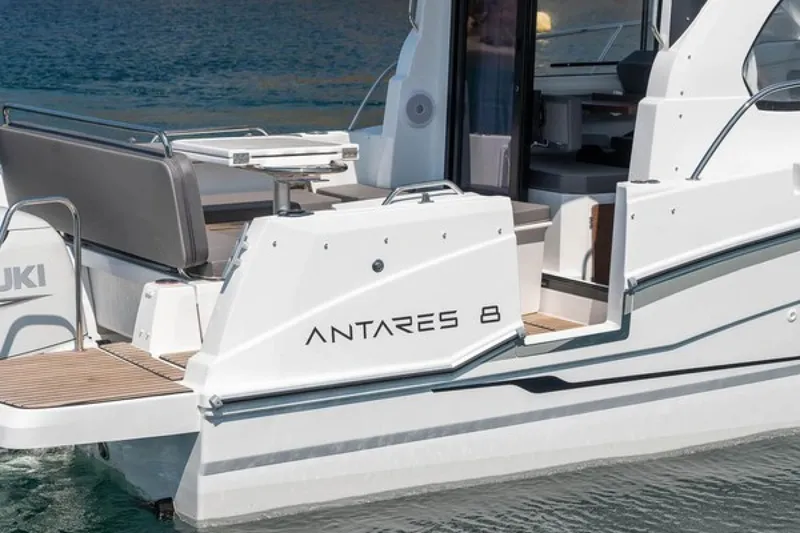 Slide: The Image of Beneteau Antares 8 2026 - 1795188