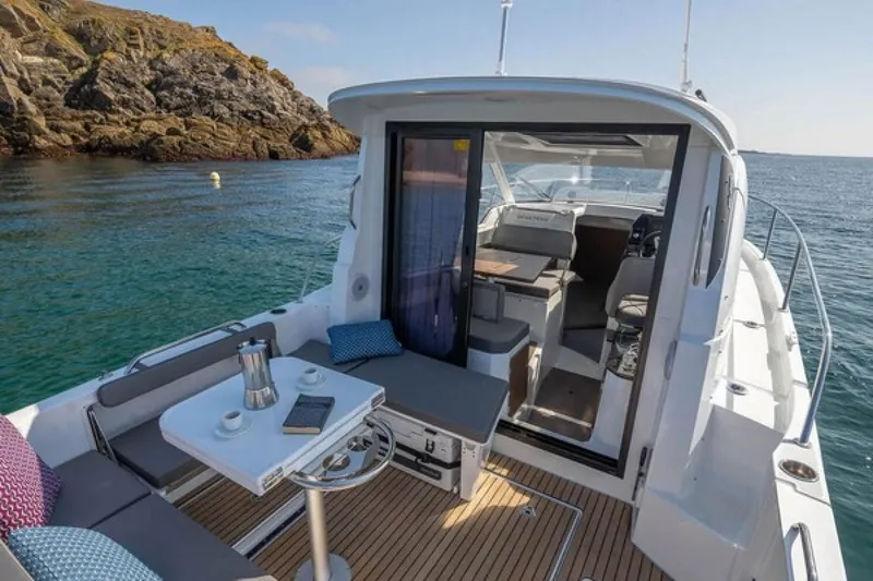 Slide: The Image of Beneteau Antares 8 2026 - 1795200
